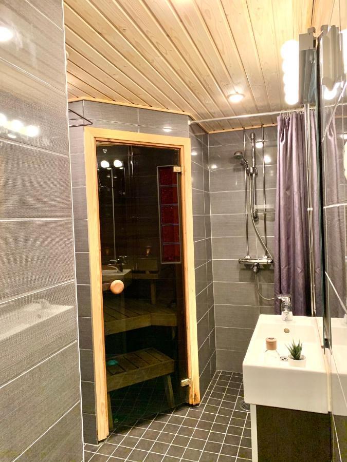 City Home Finland Ratina - Spacious Studio With Own Sauna And Great Location Next To Uros Live Arena Tampere Buitenkant foto